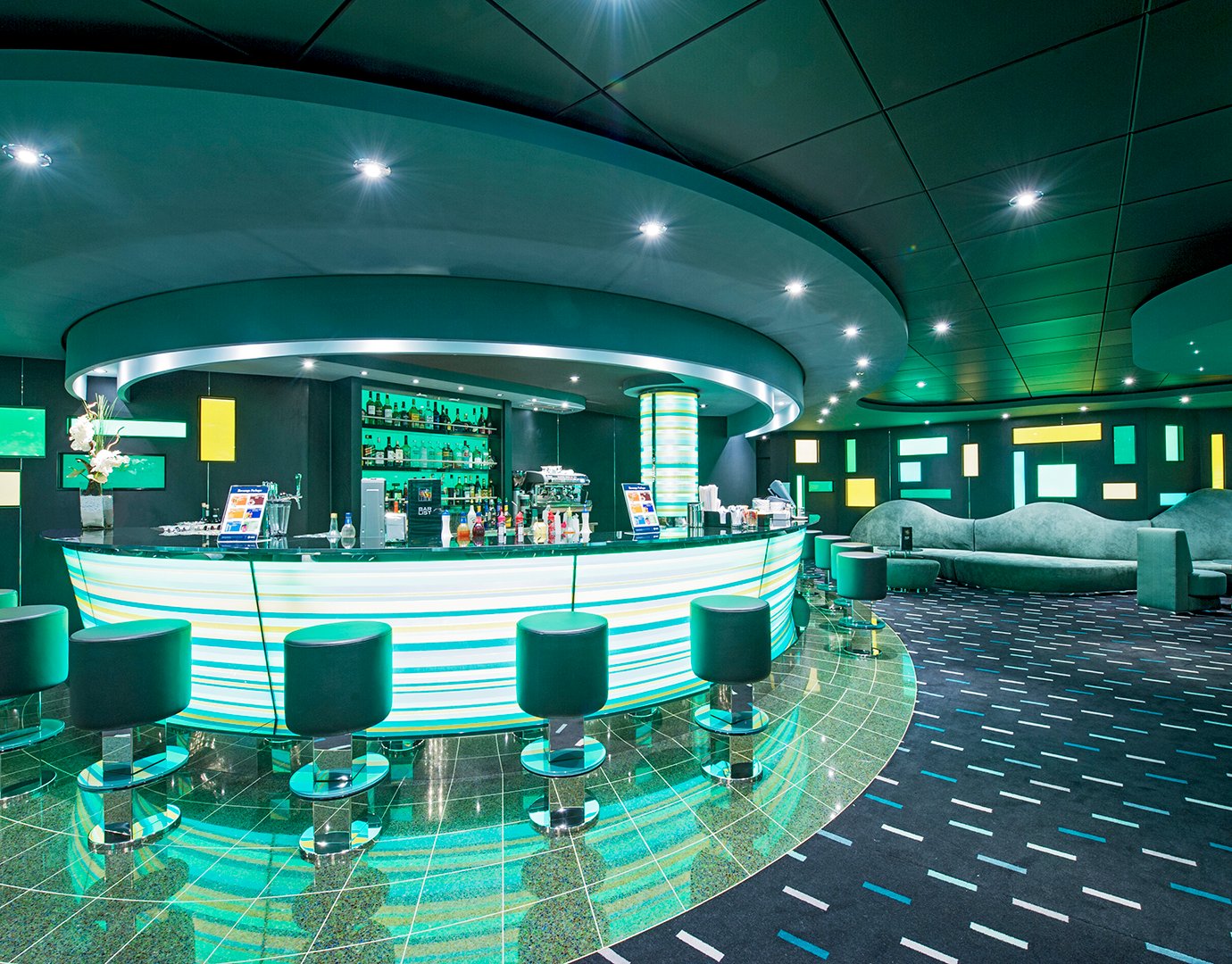 MSC Preziosa, The Green Sax | MSC Cruises MSC Preziosa, The Green Sax | MSC Cruises