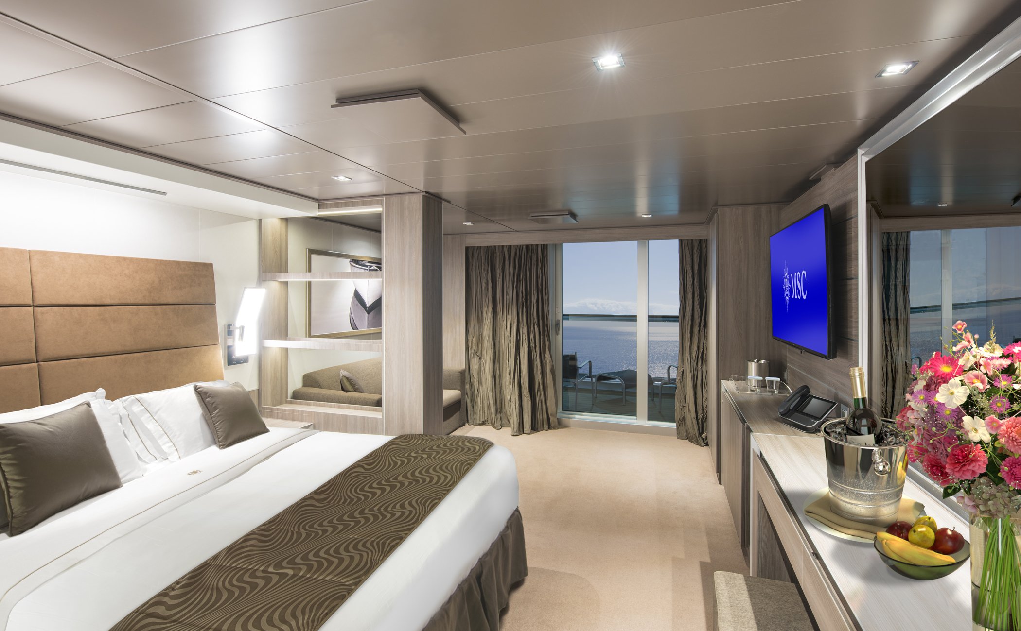 MSC Seaview Cabin: MSC Yacht Club Deluxe Suite 02